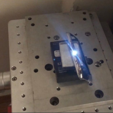 Dịch vụ khắc cắt laser kim loại