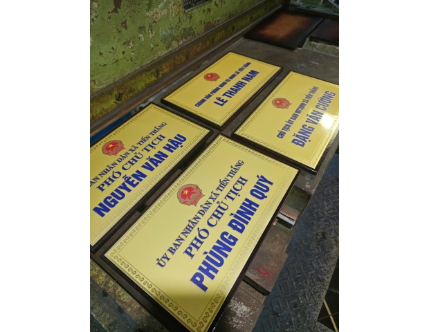 Bảng chức danh đồng